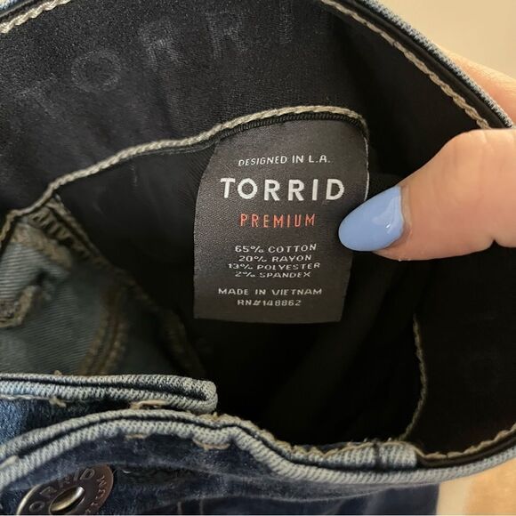 Torrid Bombshell Skinny Premium Stretch High-Rise Jean 24 Tall - Picture 13 of 16